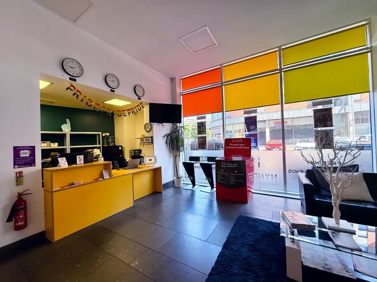 hyndland-house-glasgow-student-homes-reception