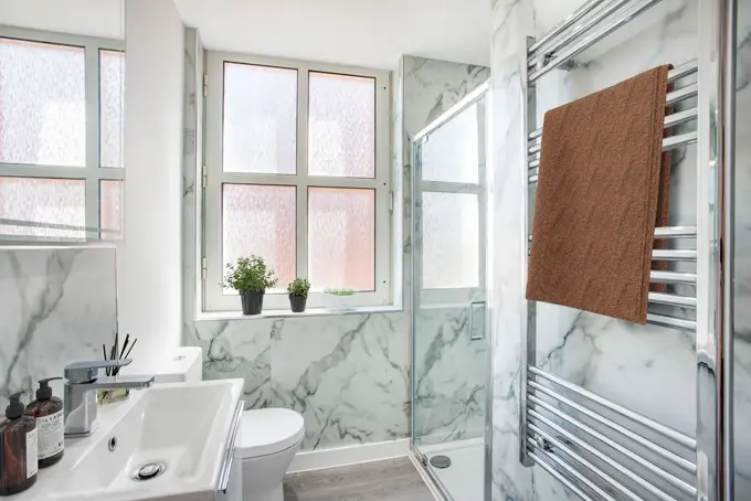 virginia-house-bathroom-sink